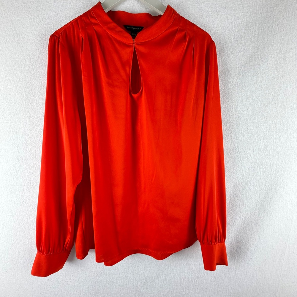 Banana Republic XL Orange Red Mock Neck Pleated Blouse Long Sleeve Career Office